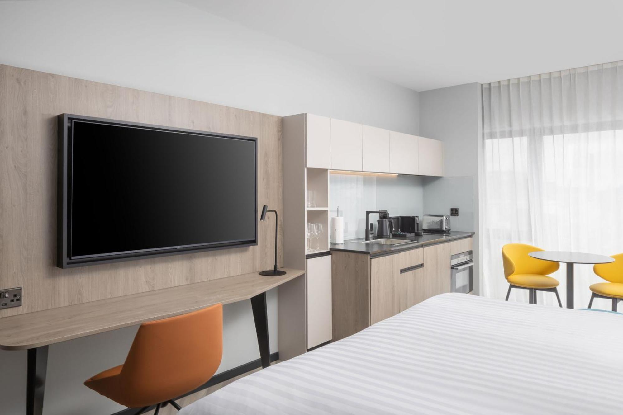 Residence Inn By Marriott Cork Bagian luar foto
