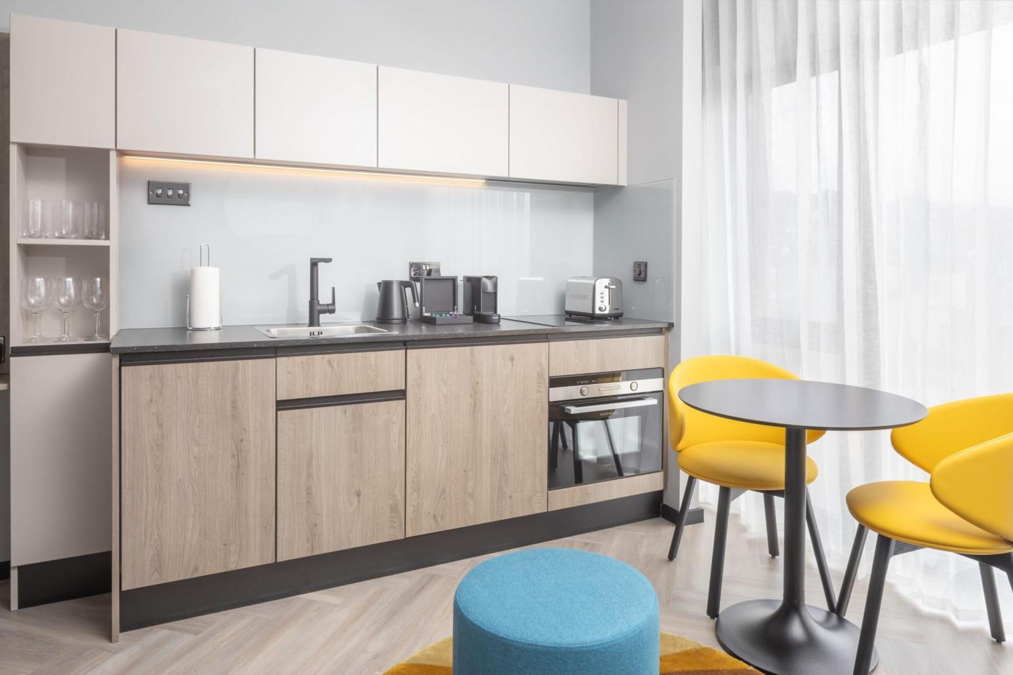 Residence Inn By Marriott Cork Bagian luar foto