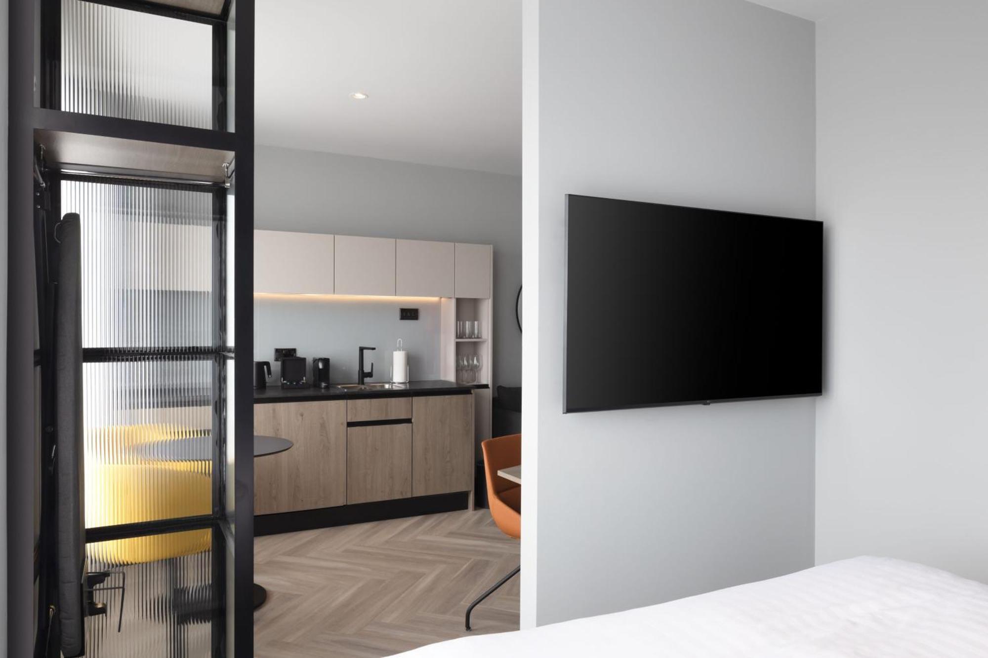 Residence Inn By Marriott Cork Bagian luar foto